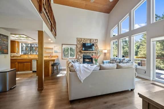Coastal Retreat Big Sur Style • King Beds • EV+Pet - Image 5